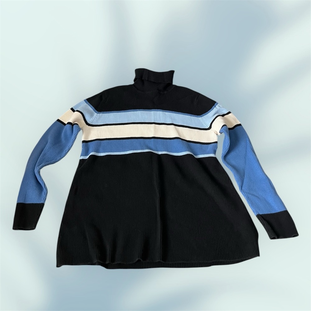 🔷MATERNITY: Women’s L, blue striped turtleneck cable knit sweater preowned🔷